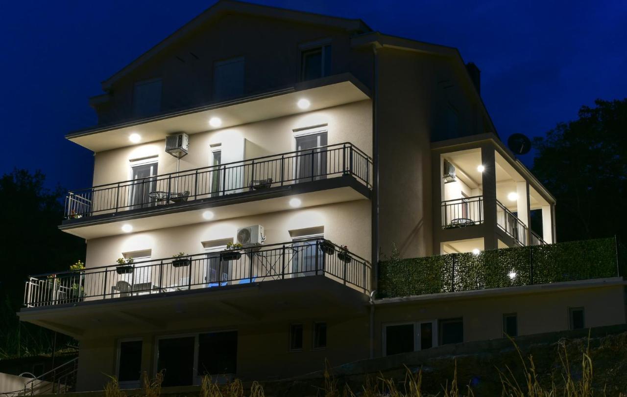 Java Apartments - S & J Ντόμπροτα Εξωτερικό φωτογραφία