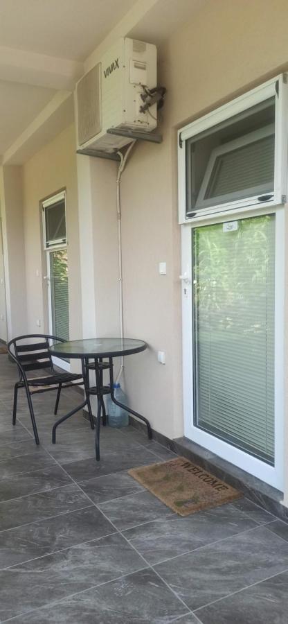 Java Apartments - S & J Ντόμπροτα Εξωτερικό φωτογραφία