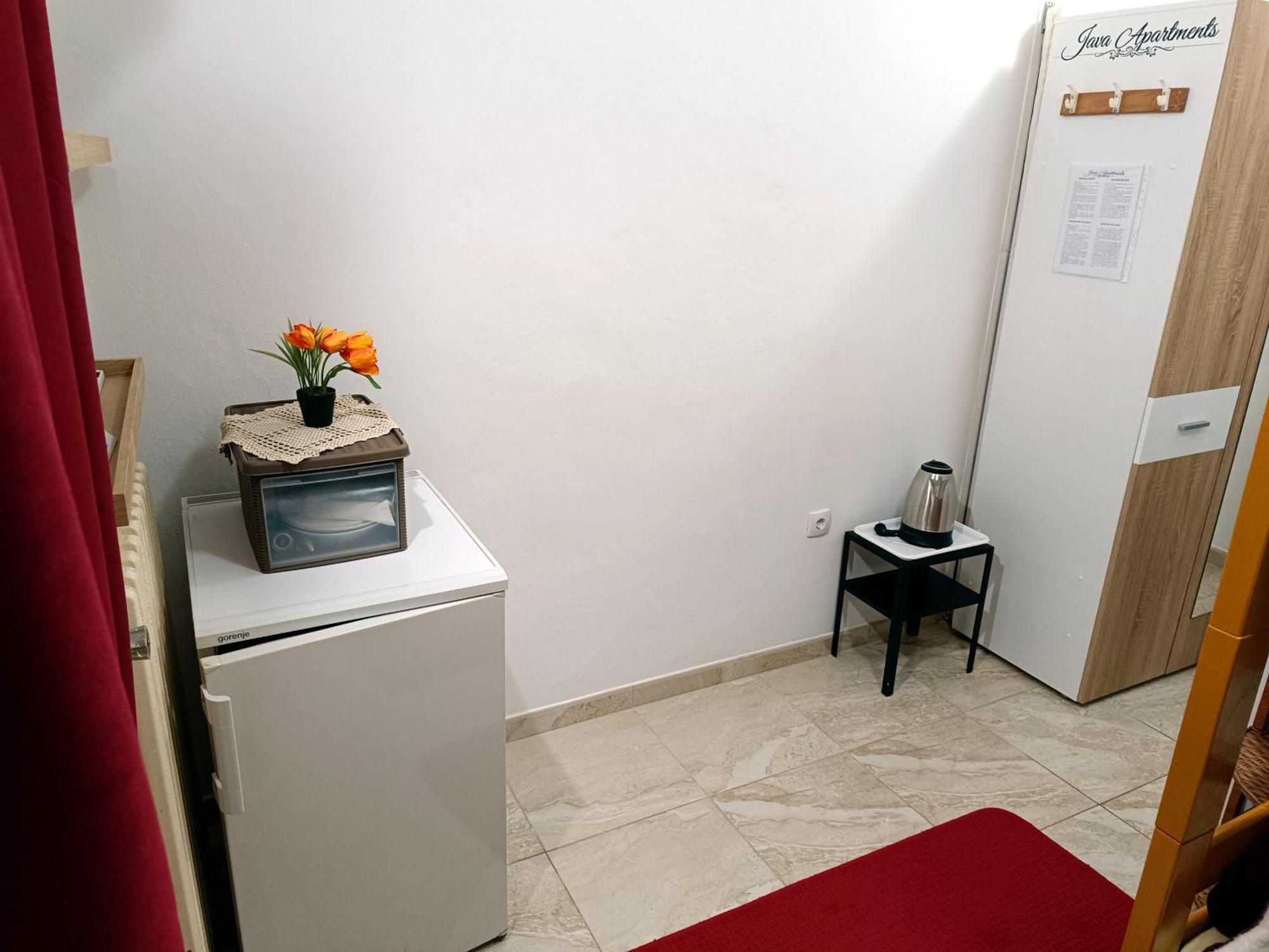Java Apartments - S & J Ντόμπροτα Εξωτερικό φωτογραφία